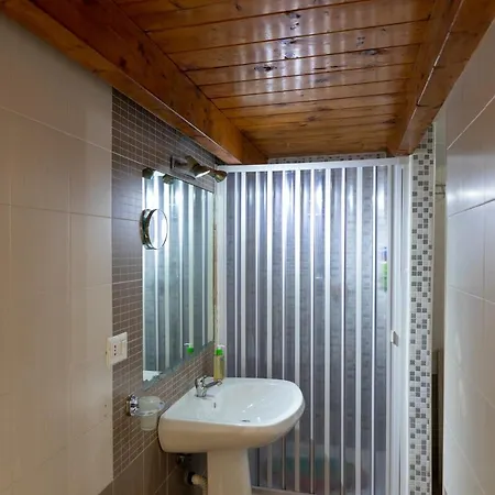 With Sea View With 2 Lifts Above Montesanto! Апартаменты