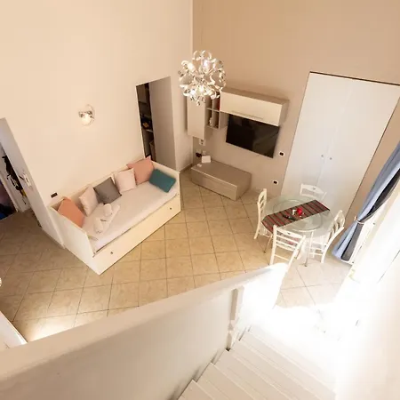 With Sea View With 2 Lifts Above Montesanto! Apartmán *